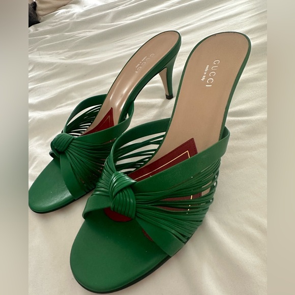 Authentic Gucci kitten heels - Picture 7 of 7